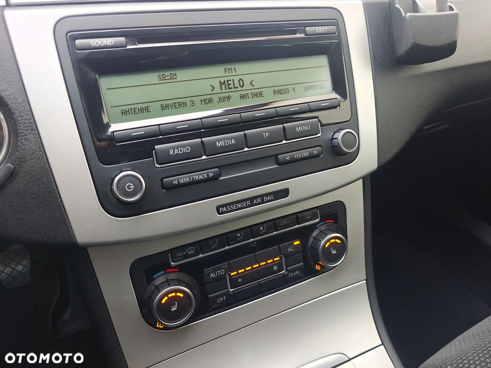 Volkswagen Passat 1.6 Comfortline - 21