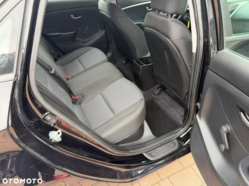 Hyundai i30 - 17
