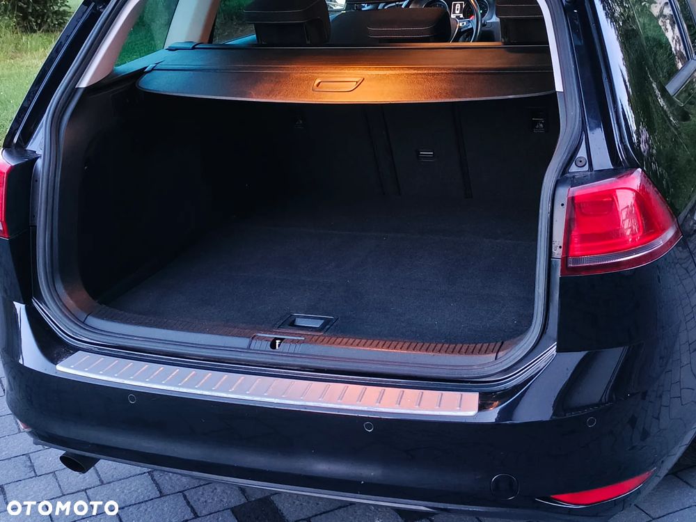 Volkswagen Golf - 24