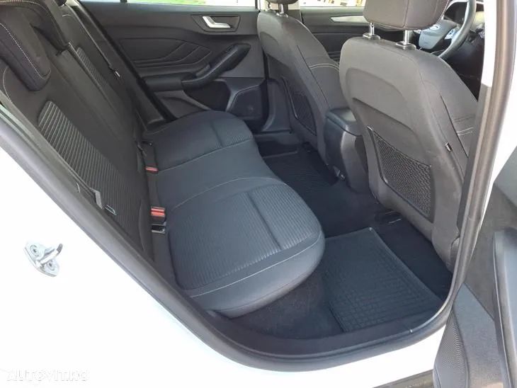 Ford Focus 1.5 EcoBlue Titanium - 14