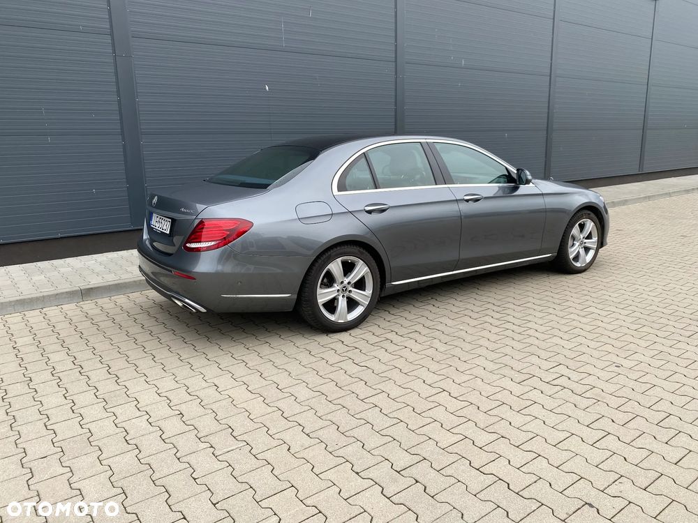 Mercedes-Benz Klasa E 300 9G-TRONIC - 5