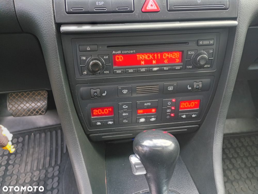 Audi A6 Avant 2.5 TDI - 16