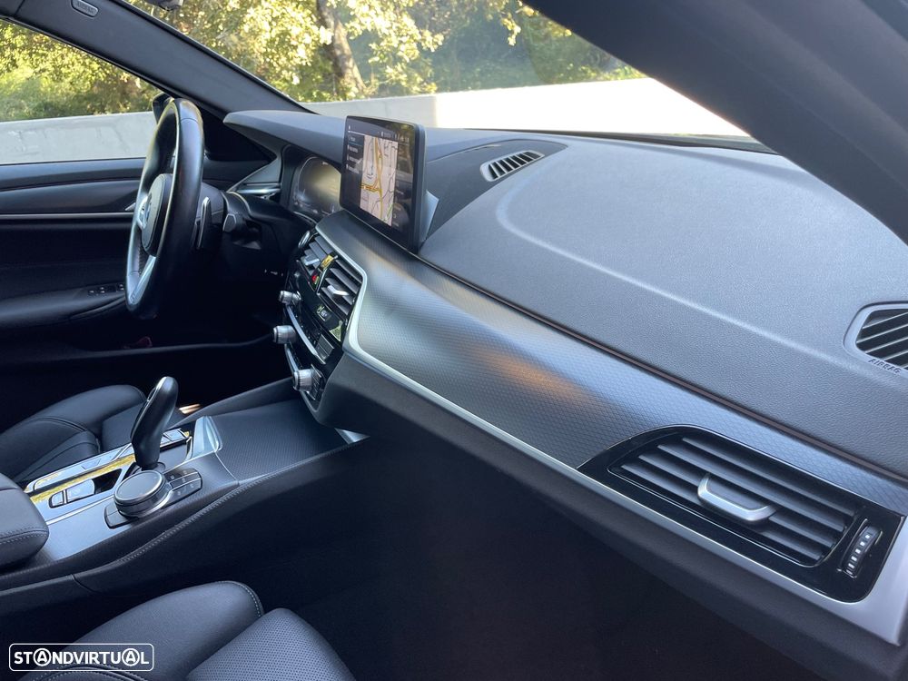 BMW 530 e Pack 50 anos M - 20