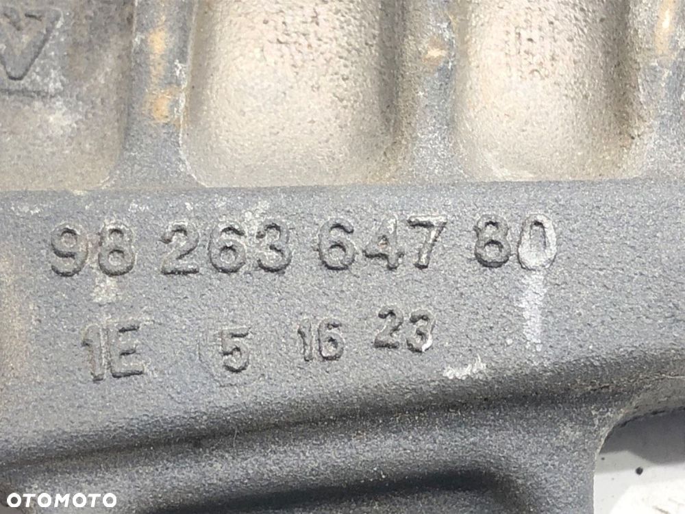ŁAPA SILNIKA  PEUGEOT 208 II (UB_, UP_, UW_, UJ_) 2019 - 2022 e-208 100 kW [136 KM] elektryczny - 4
