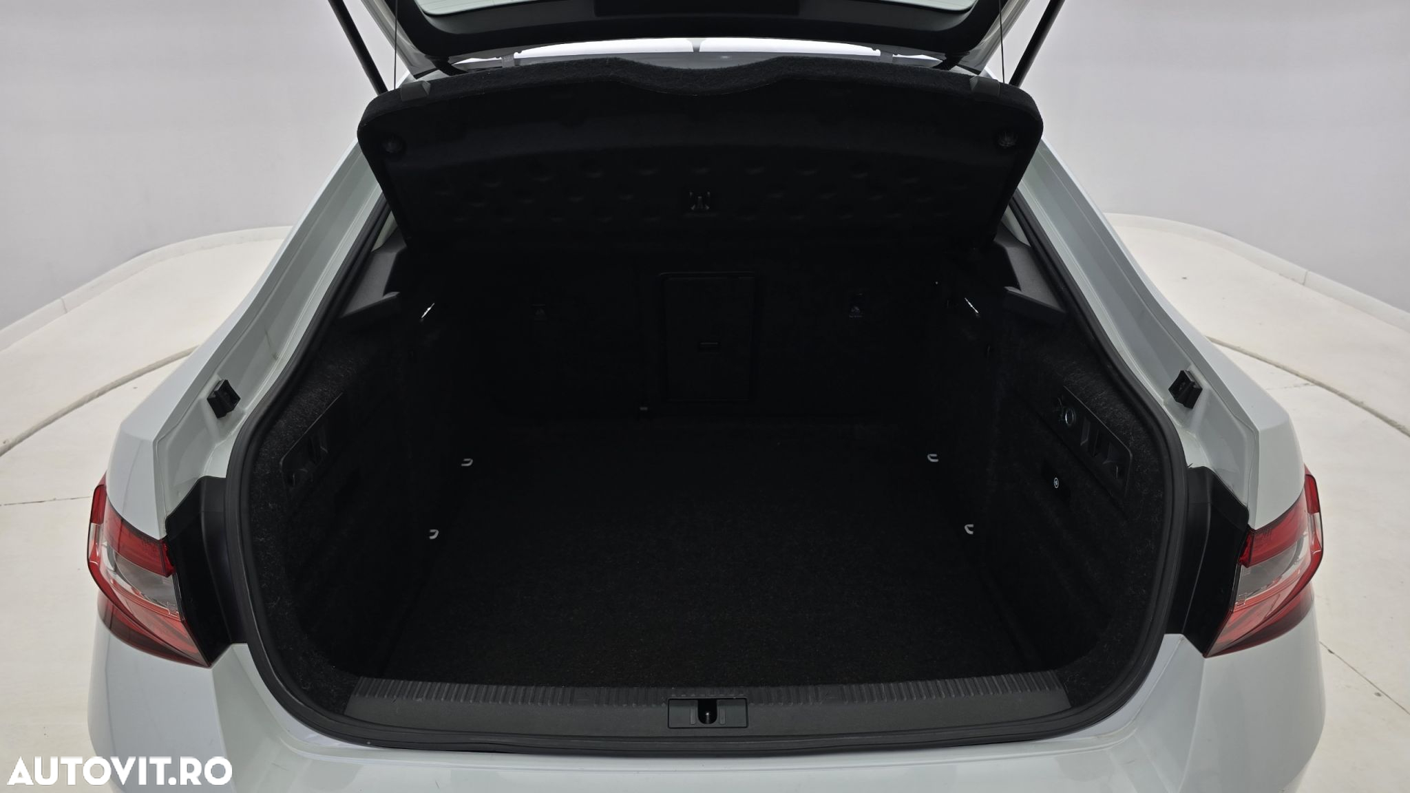 Skoda Superb - 25