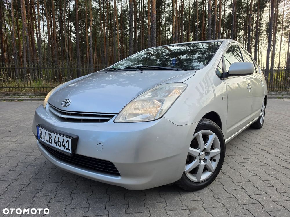 Toyota Prius 1.5 VVT-i Prestige - 11