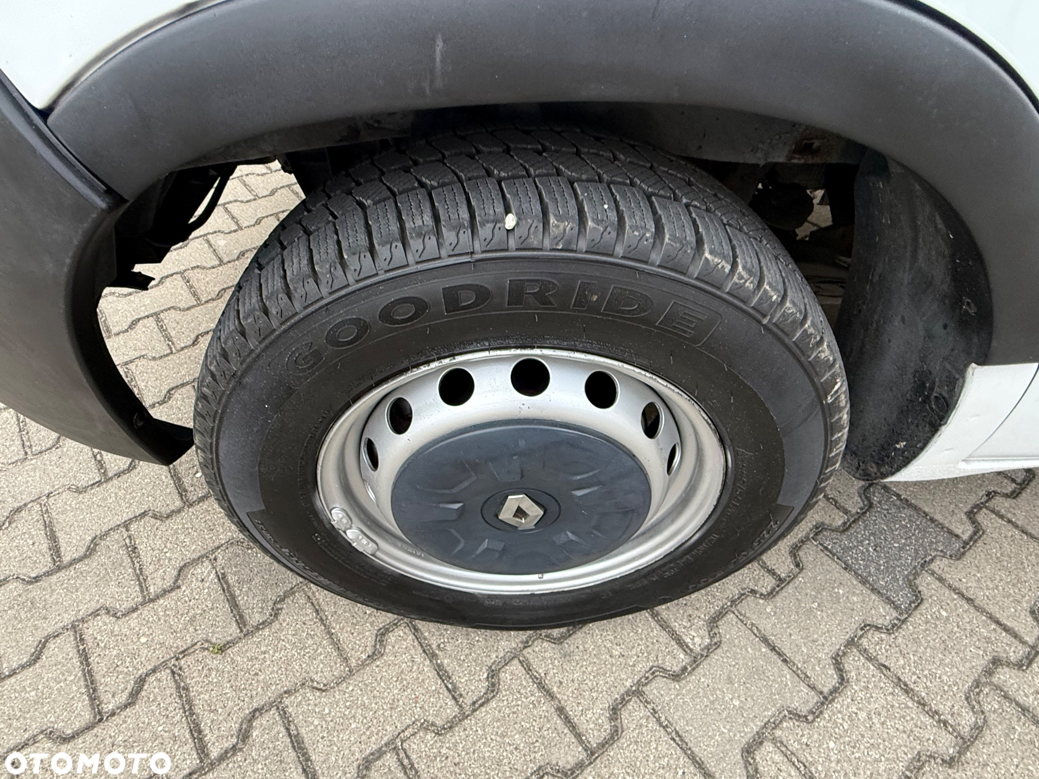 Renault MASTER 2.5 - 22