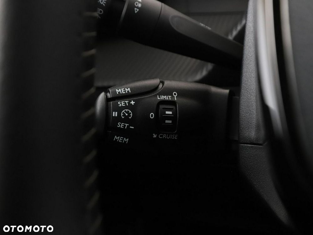 Peugeot 2008 PureTech 100 Stop&Start Active Pack - 33