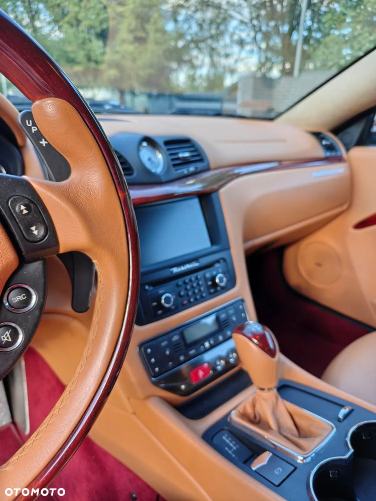 Maserati GranTurismo - 32