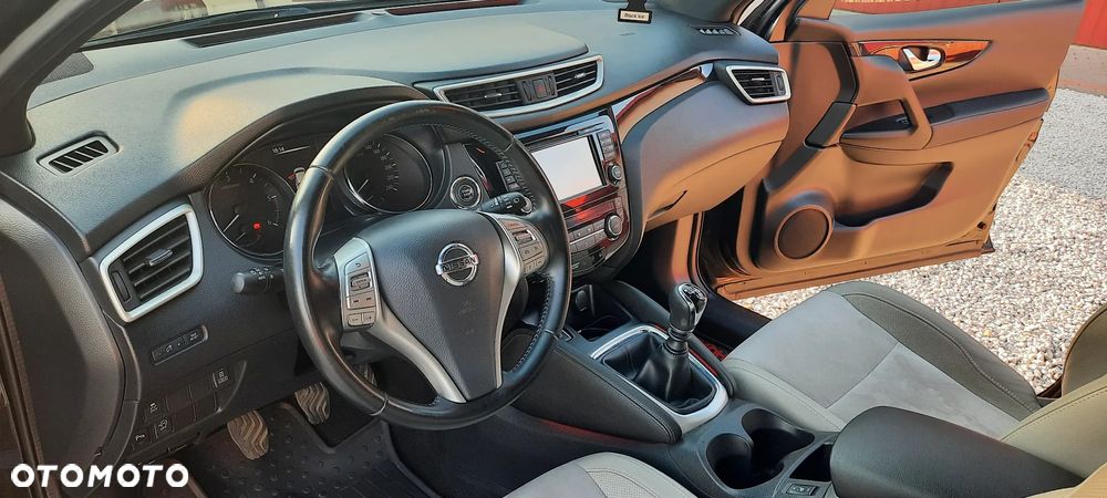 Nissan Qashqai 1.6 DCi 4x4 N-Tec - 15