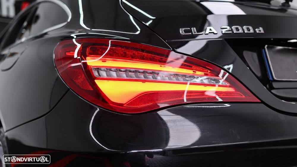 Mercedes-Benz CLA 200 d Shooting Brake Urban Aut. - 20