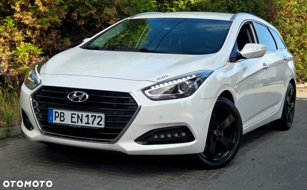 Hyundai i40 Kombi 1.7 CRDi DCT Premium - 2