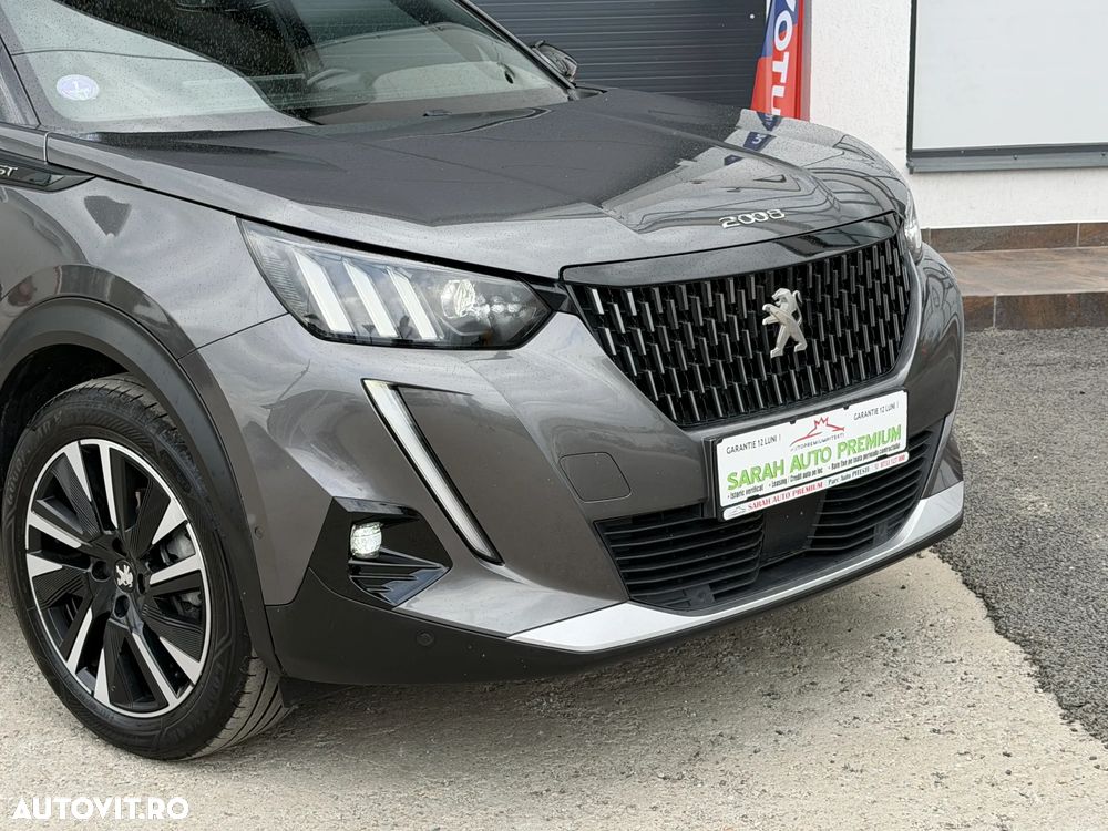 Peugeot 2008 PureTech 130 EAT8 GT Pack - 16