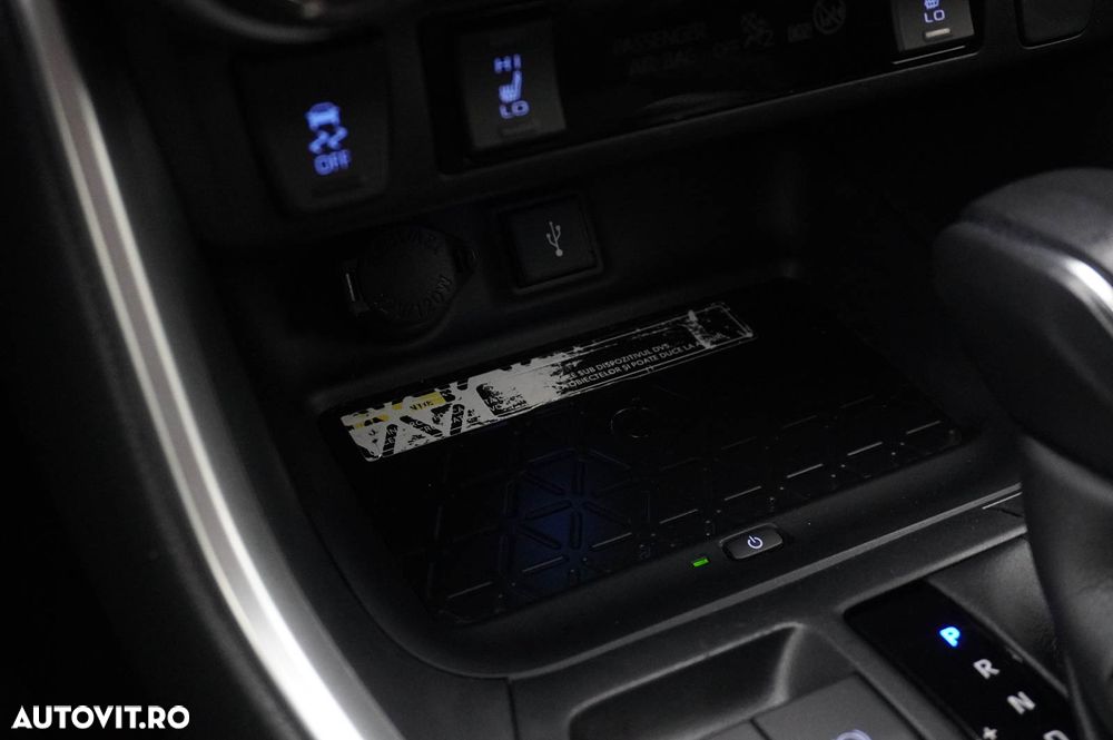 Toyota RAV4 2.5 VVT-iE 4x4 Luxury - 23