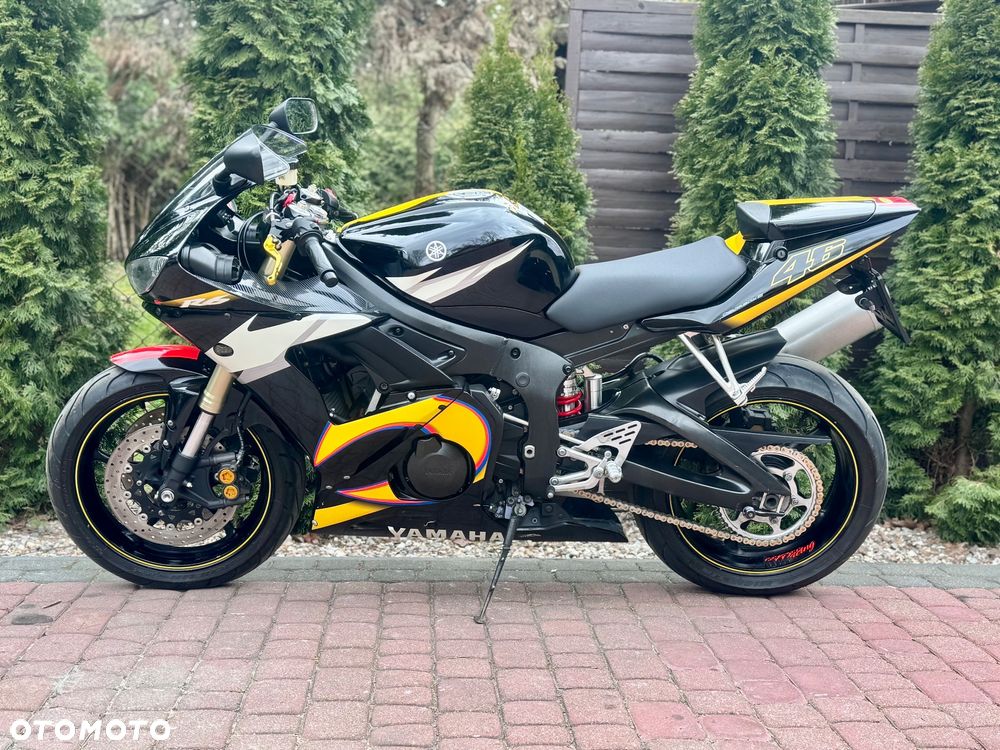 Yamaha YZF - 7