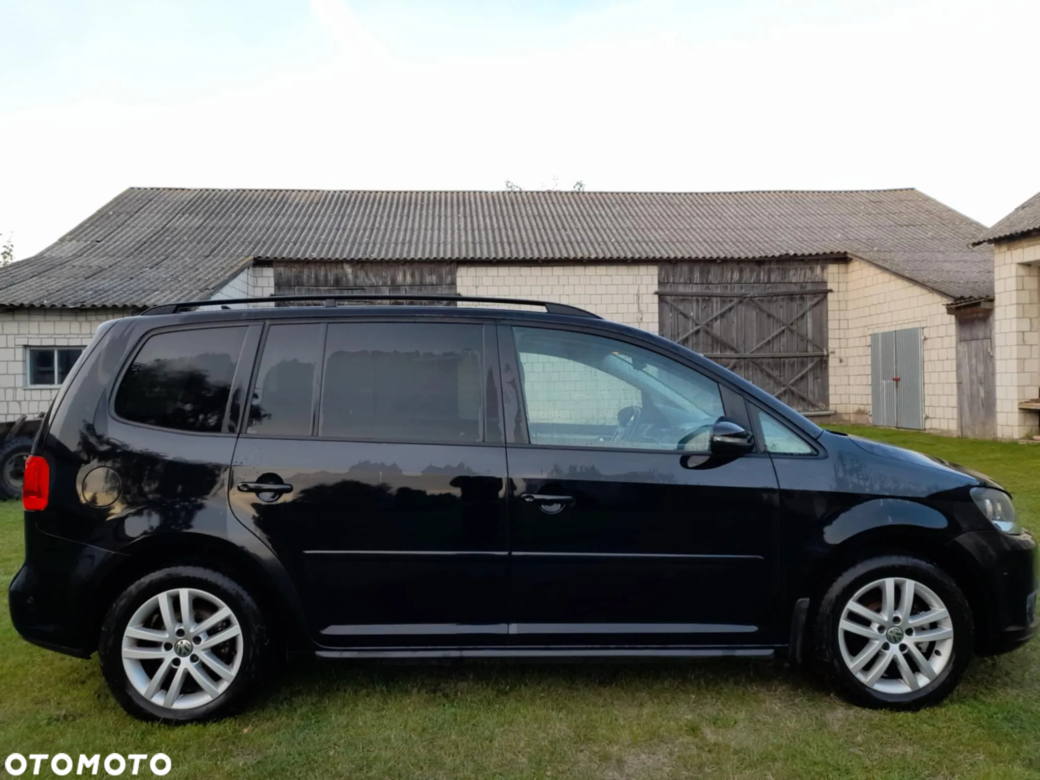 Volkswagen Touran 1.6 TDI DPF BlueMotion Technology Comfortline - 9