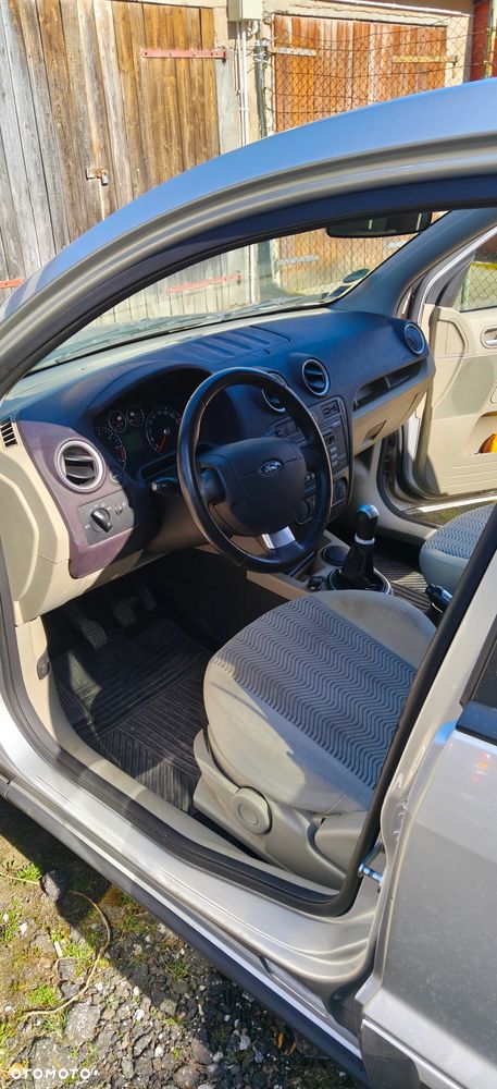 Ford Fusion 1.4 + - 13