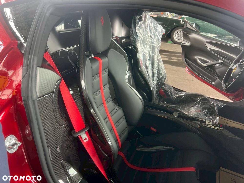 Ferrari SF90 Stradale - 20