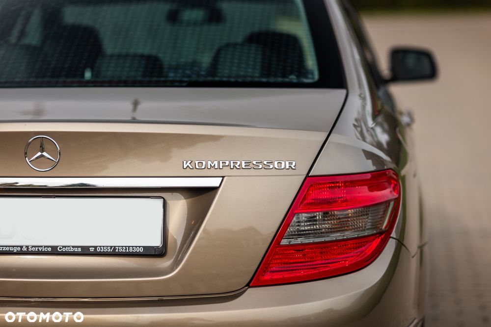 Mercedes-Benz Klasa C 200 Kompressor Avantgarde - 17