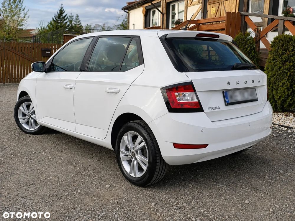 Skoda Fabia 1.0 Ambition - 4