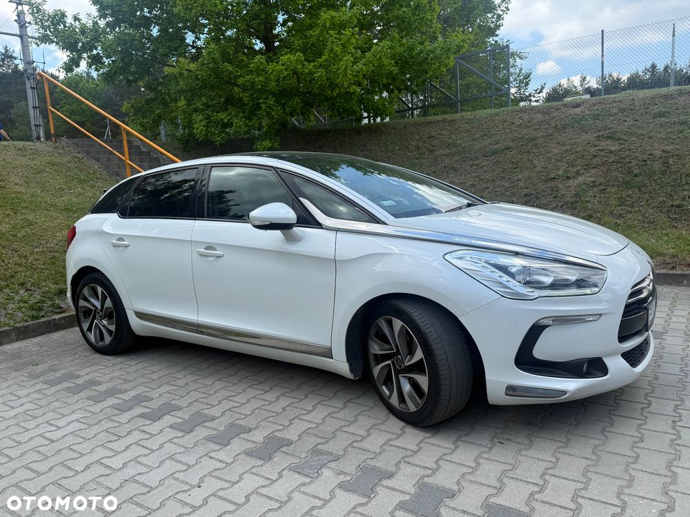 DS Automobiles DS 5 - 5