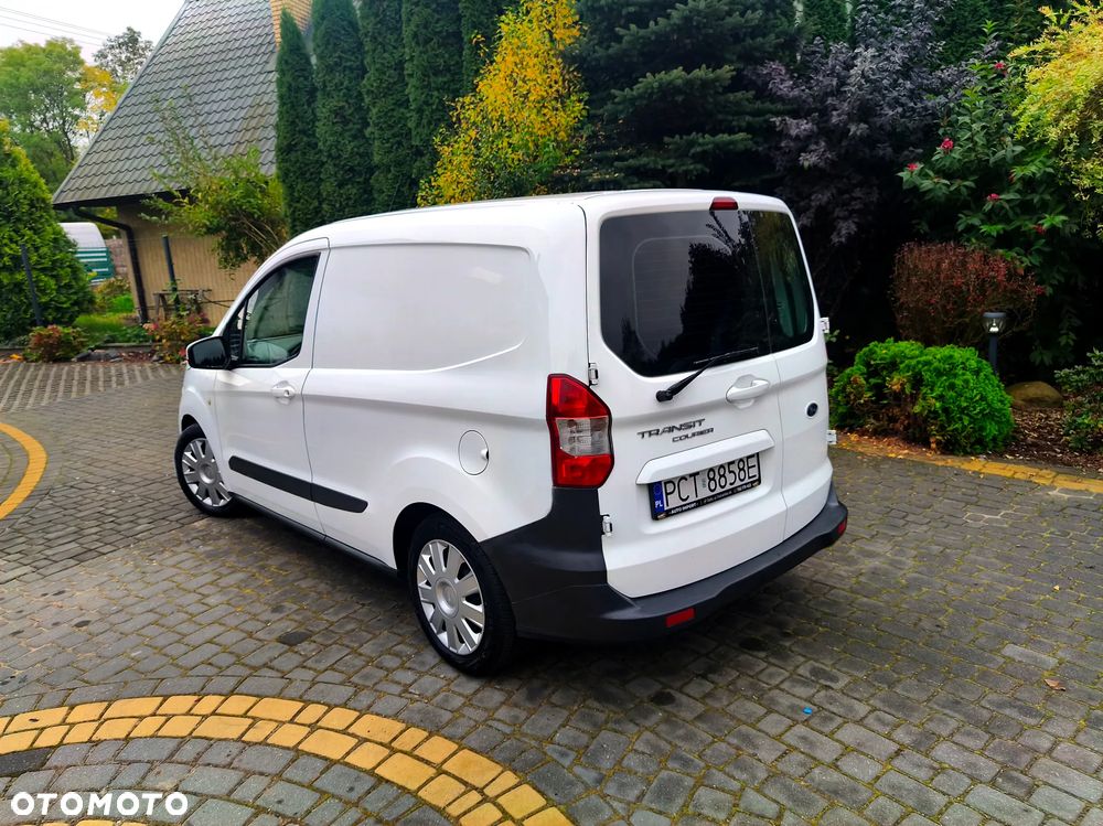 Ford Transit Courier Basis - 22