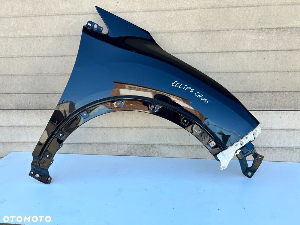 MITSUBISHI ECLIPSE CROSS BŁOTNIK PRZÓD PRZEDNI PRAWY ŚLIZG - 1