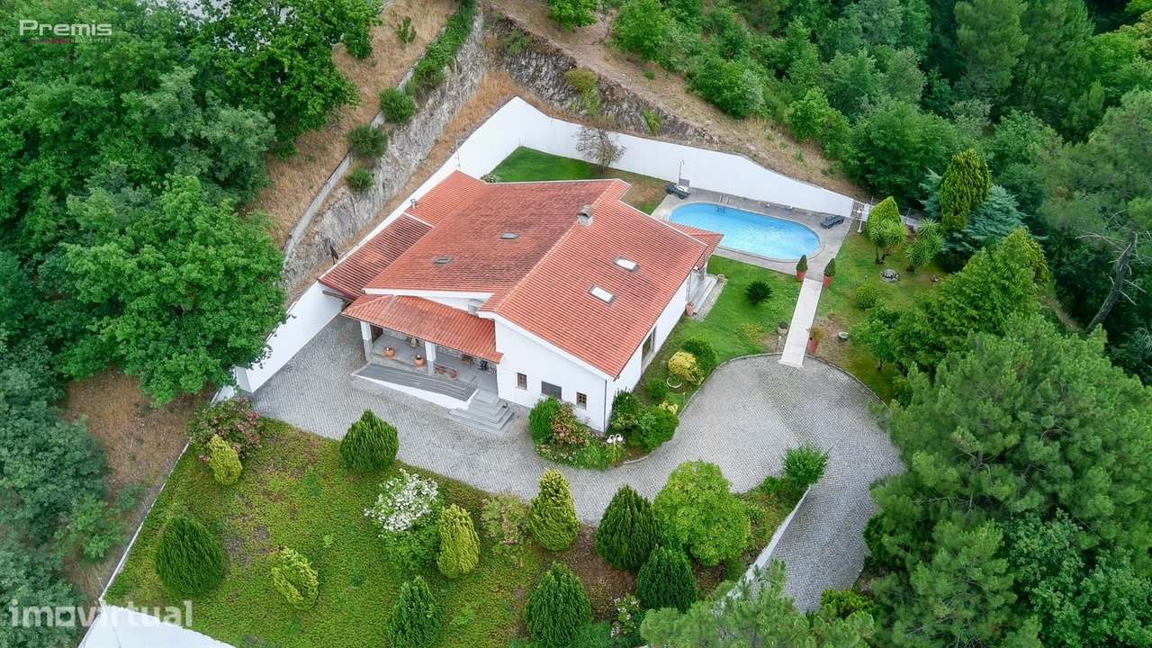 Moradia T4 Venda em Seia, São Romão e Lapa dos Dinheiros,Seia - Grande imagem: 2/39