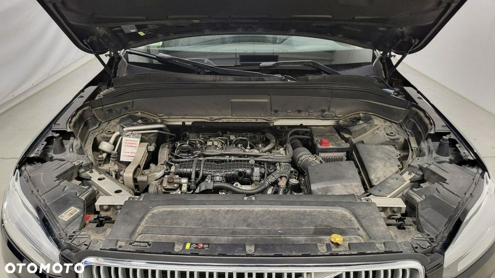Volvo XC 90 - 30