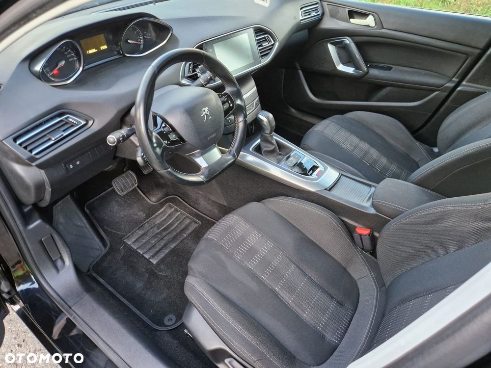Peugeot 308 PureTech 130 EAT6 Stop & Start Active - 13