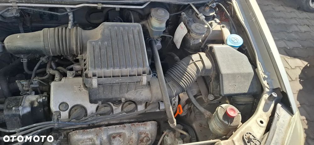 HONDA HR-V I Silnik słupek  1.6 16V D16W1 - 3
