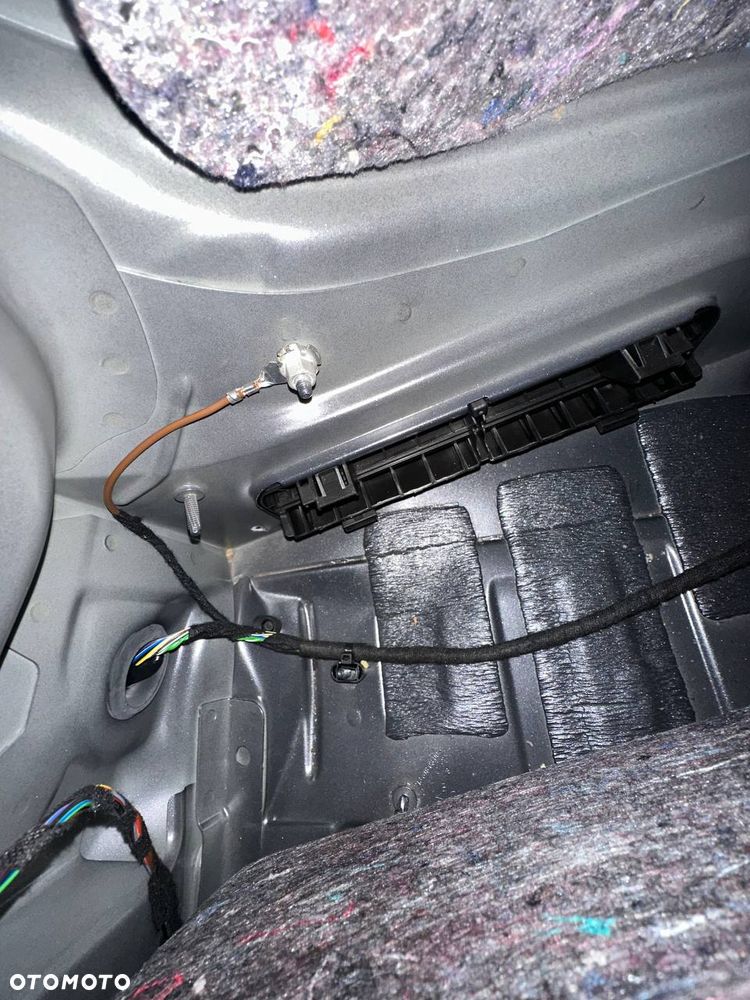 Mercedes-Benz Klasa E 300 de Business Edition - 26