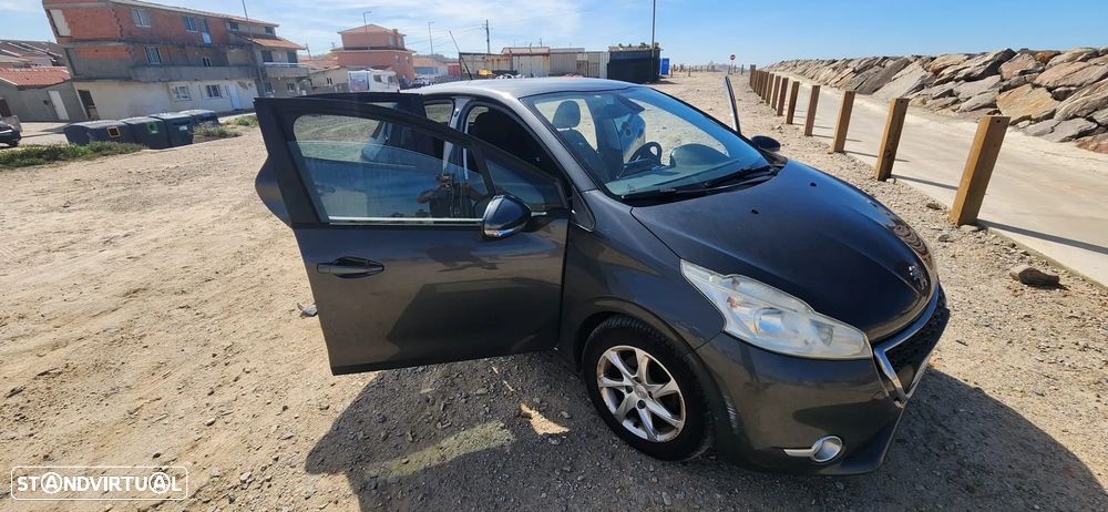Peugeot 208 1.4 HDi - 9