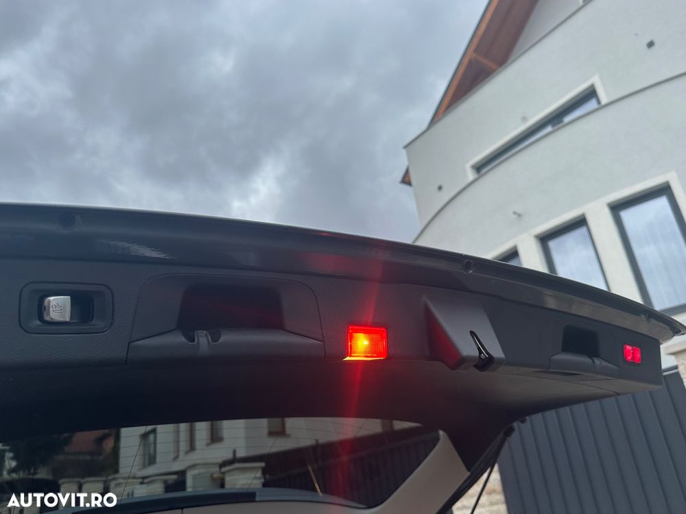 Mercedes-Benz GLC 220 d 4Matic 9G-TRONIC - 12