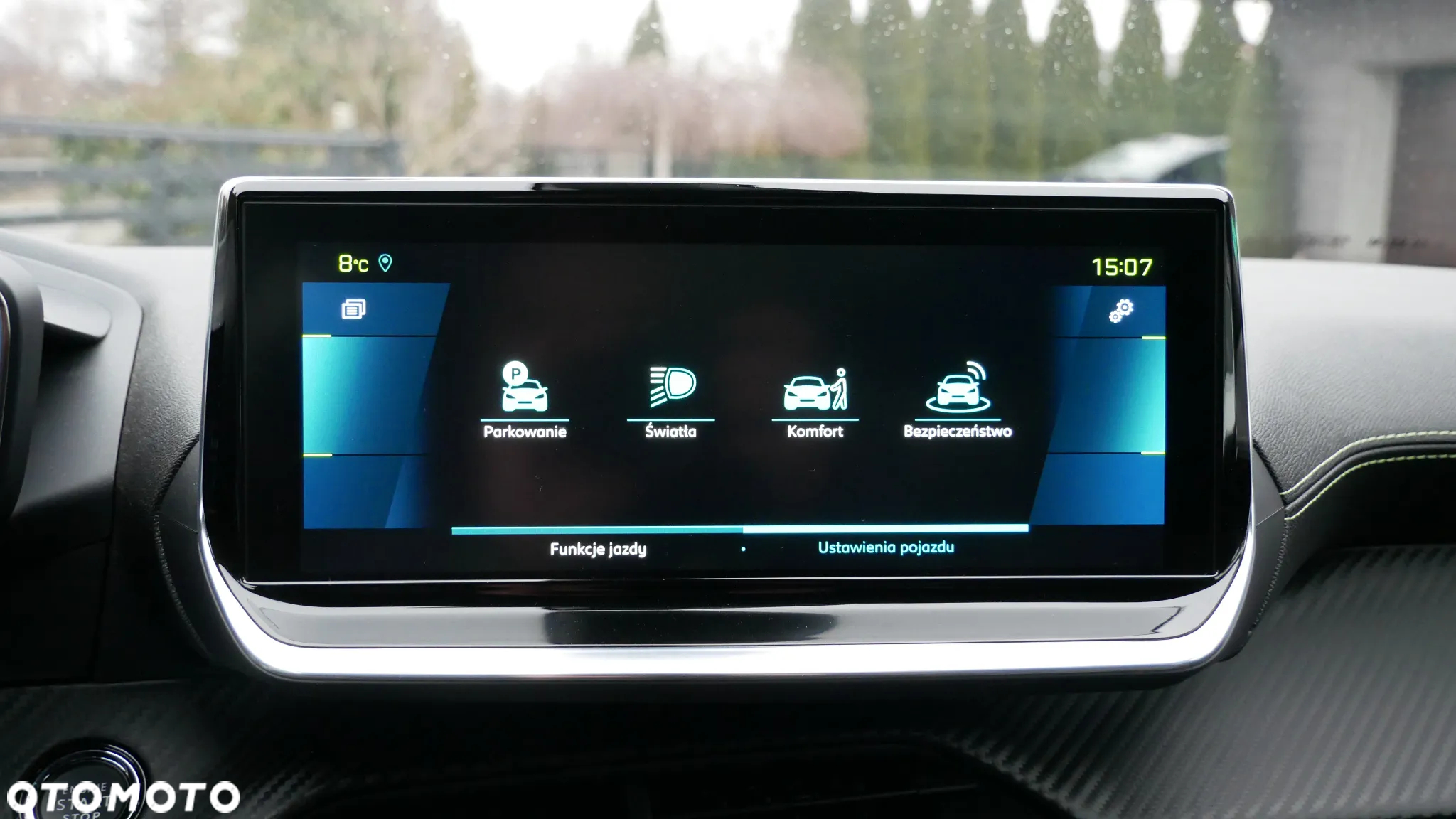 Peugeot 2008 e-2008 GT Pack - 29