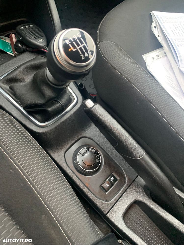 Dacia Duster 1.5 dCi 4x4 Laureate - 8