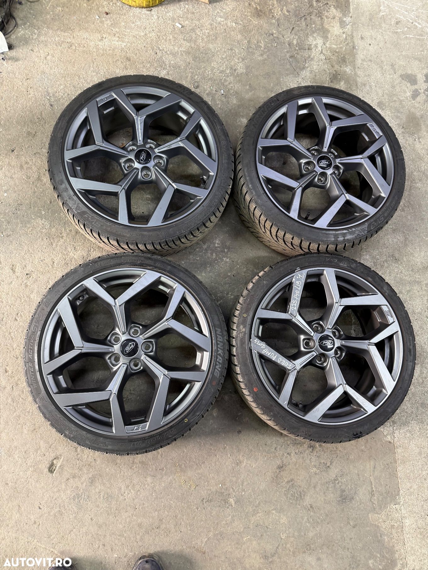 Set jante aliaj FORD PUMA an 2023 cu cauciucuri iarna 225/40R19 - 1