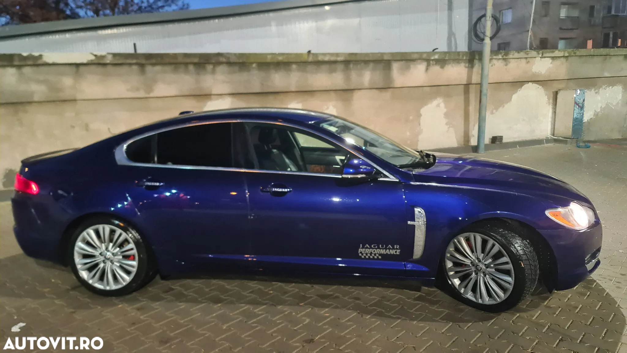 Jaguar XF 3.0D Premium Luxury Aut - 4