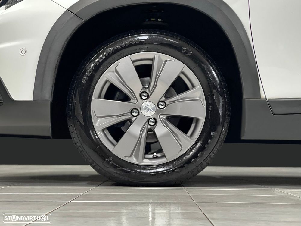 Peugeot 2008 1.2 PureTech Style - 12