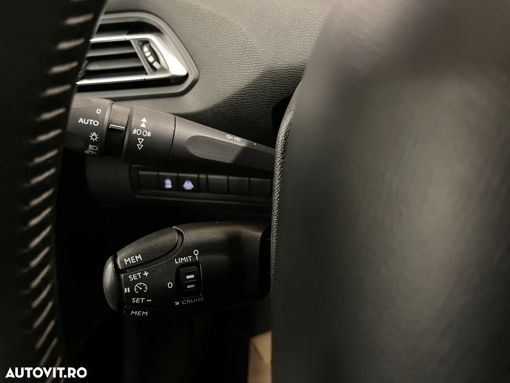 Peugeot 308 PureTech 130 GPF Stop & Start Allure Pack - 24