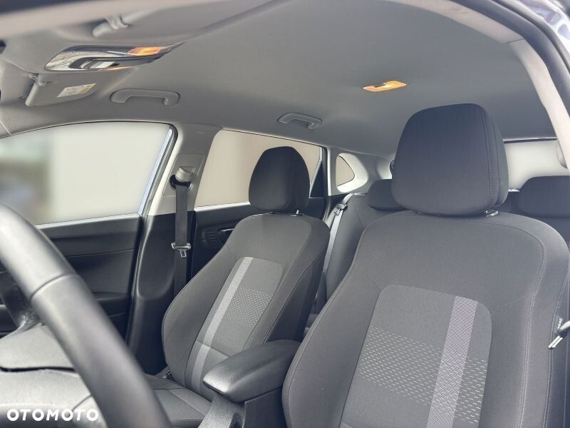 Hyundai i20 1.2 Modern - 9