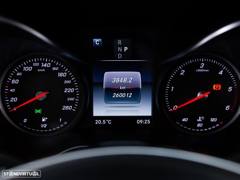 Mercedes-Benz GLC 250 - 21