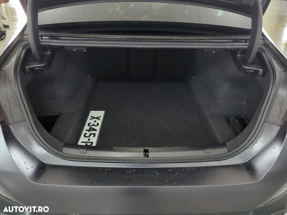 BMW Seria 5 520i AT MHEV - 15