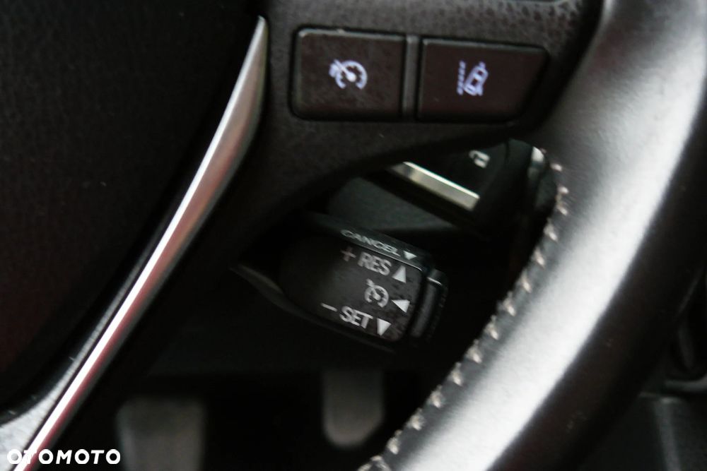 Toyota Auris 1.6 D-4D Design Edition - 27