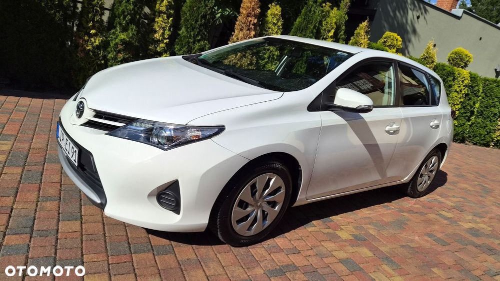 Toyota Auris 1.33 VVT-i Terra - 4