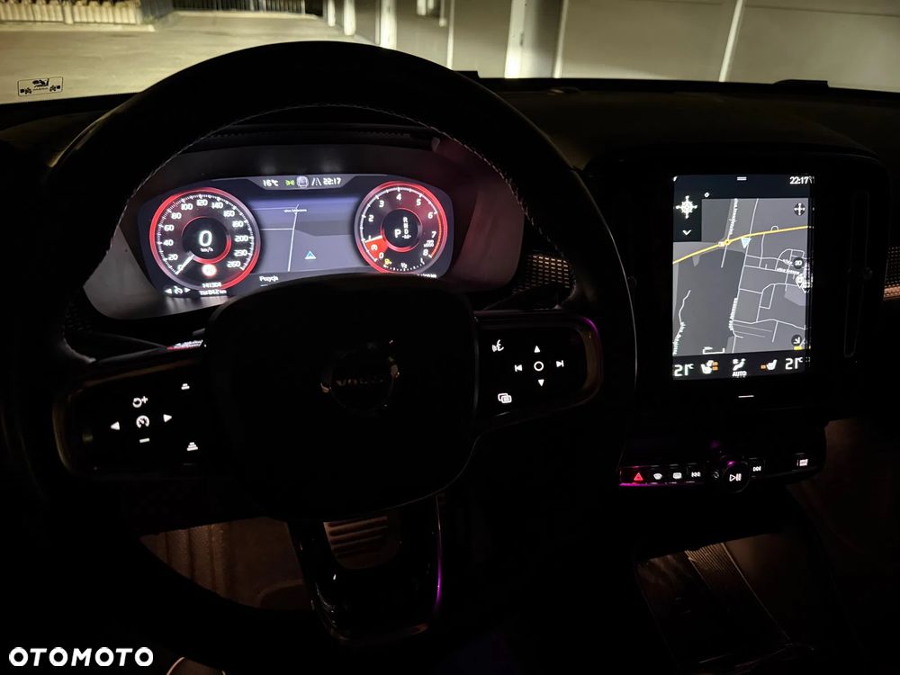 Volvo XC 40 T3 R-Design - 29
