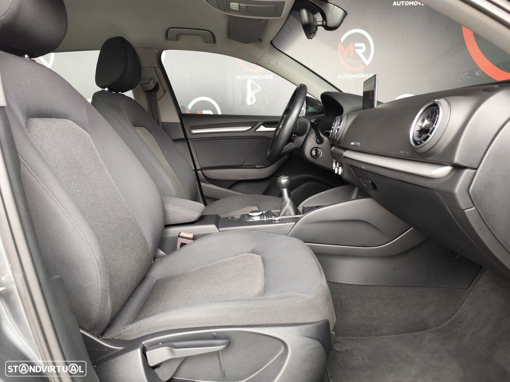 Audi A3 Sportback 1.6 TDI Sport - 35