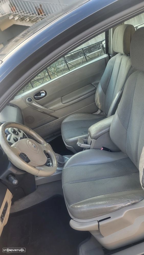 Renault Mégane 1.5 dCi Dynamique - 6