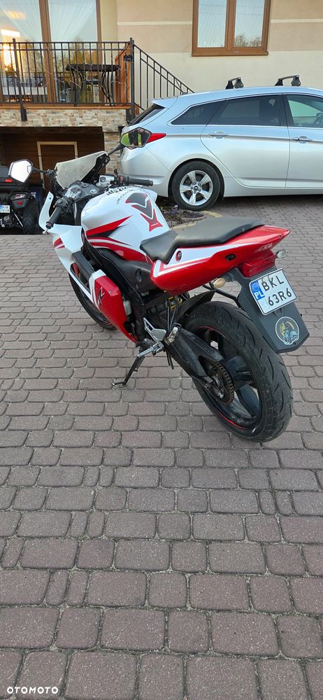 Yamaha TZR - 4