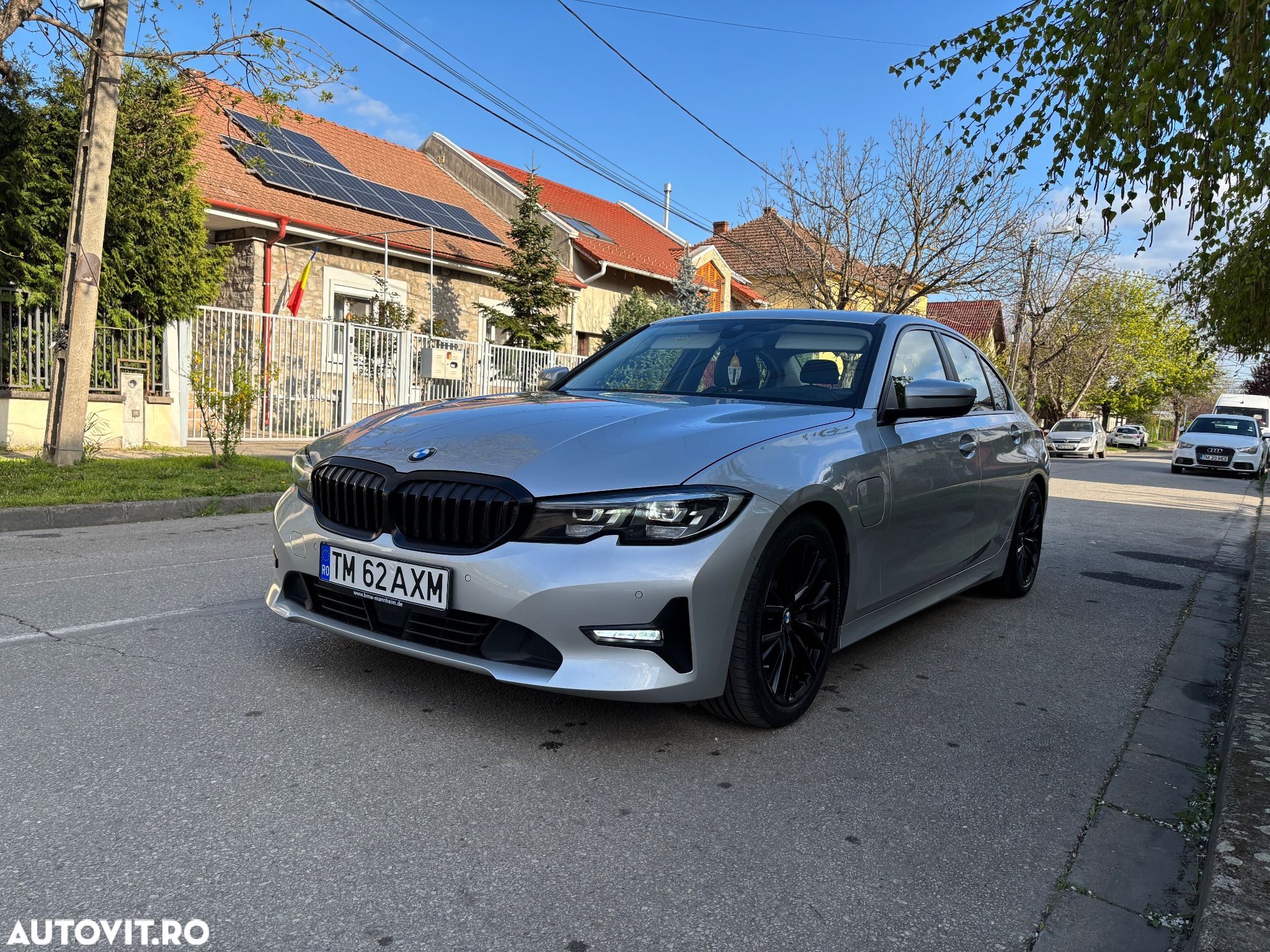 BMW Seria 3 330e Aut. Sport Line - 2